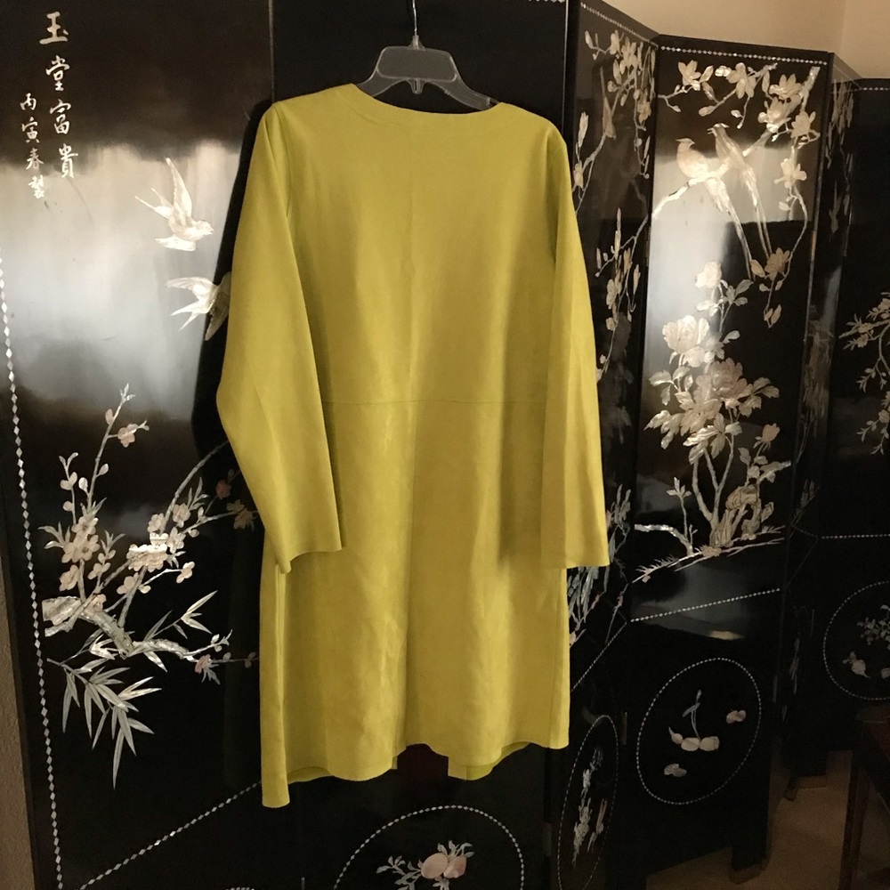 🐢lime green coat. NWOT  *New Markdown 70% off - Picture 3 of 4